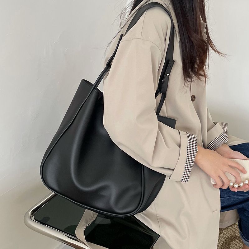 Borsa vintage di grande capacità da donna 2023 nuova borsa alla moda alla moda abbinata, borsa a tracolla singola, borsa da ascella_voghion.com