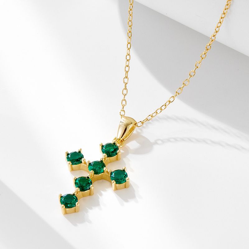 Collar con colgante de cruz de circonita esmeralda para mujer, estilo retro, ligero y lujoso, de plata de ley 925, con cadena para clavícula._voghion.com