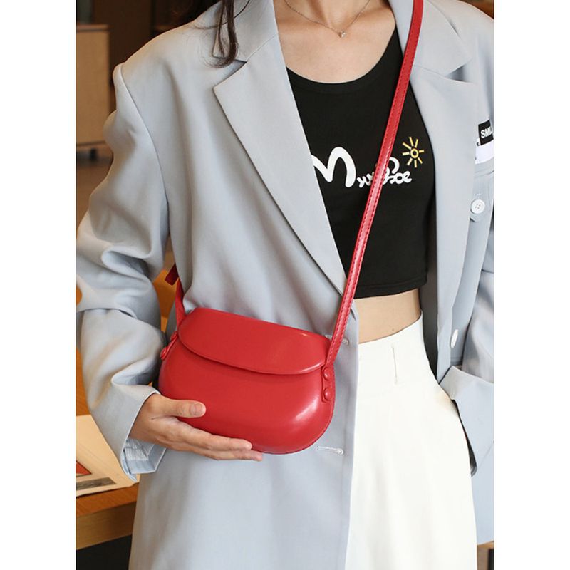 Artículo nuevo versátil de otoño e invierno 2024, bolso grande de sillín de concha prensada, venta caliente para fiesta de estudiantes para mujeres,_voghion.com