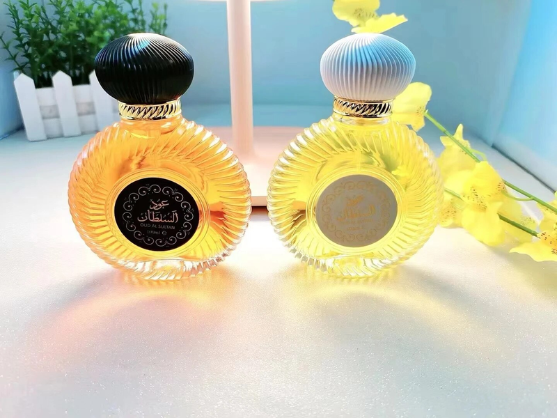 Heiße Marke Parfüm Spray Männlich 100 ml Ultra Male Eisen Eimer Sprühflasche EDP Schöner Geruch Datum Geschenk Mann Spray Düfte Deodorants Antitranspirantien_voghion.com