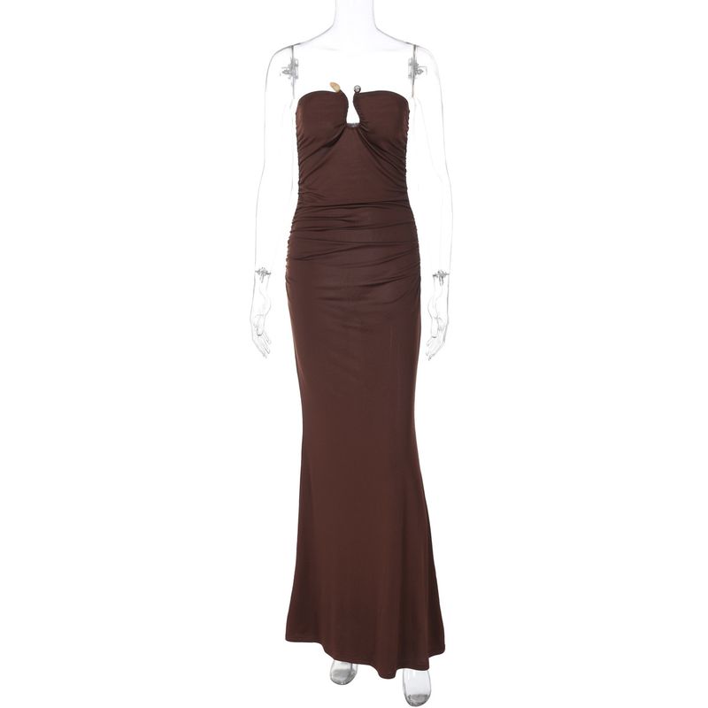Heiße Selg-Kleidung in Europa und Amerika Herbst und Winter 2024, neues sexy trägerloses Plissee-Hüftkleid mit U-Ausschnitt, Großhandel_voghion.com