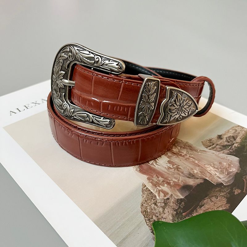 Neuer zweilagiger Retro-Rindsledergürtel im Hong Kong-Stil mit eleganter französischer geschnitzter silberner Dornschließe zum Straffen der Taille und passend zu Jeans_voghion.com