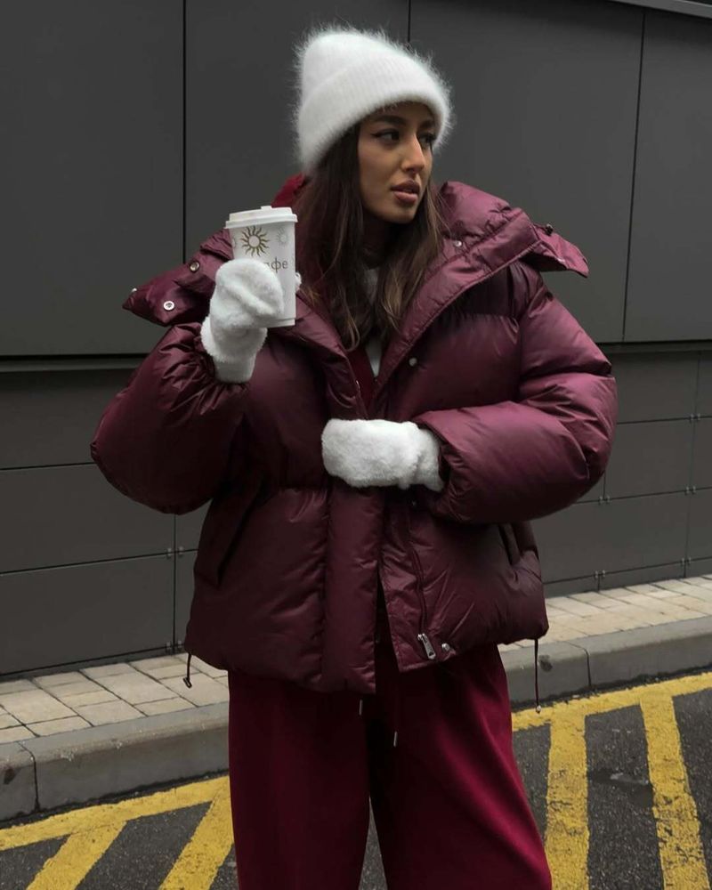 Conjunto casual de sudadera y jogger para mujer (manga larga, 65 % algodón, tallas S-XL) – Conjunto de dos piezas en color vino, espresso y bosque_voghion.com
