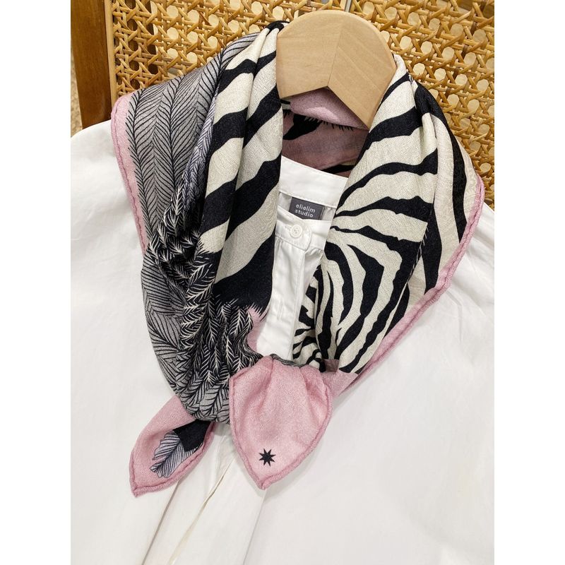 Sciarpa quadrata cinese in velluto jacquard, seta di gelso, cashmere, stampata su entrambi i lati, motivo zebrato rosa invernale_voghion.com