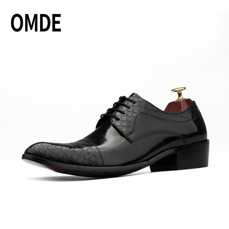 Nuove scarpe da uomo formali in pelle Oxford, fatte a mano in stile europeo, allacciate e alla moda_voghion.com