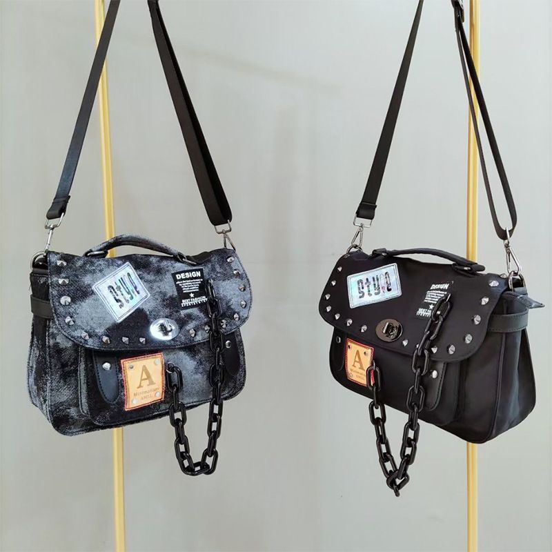 Borsa a tracolla da pendolare con catena e rivetti, alla moda, da donna, in denim, con tracolla singola, alla moda_voghion.com