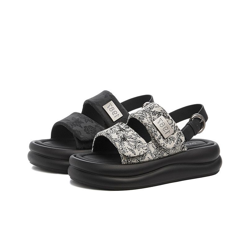 2024 Summer New Chinese Sandals Women Wear Thick Soled Buckle Roman Sandals Hipster Women_voghion.com