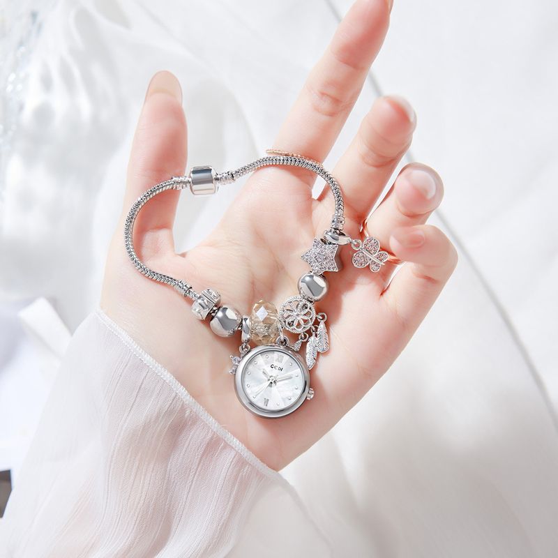 Gordy New INS Exquisite Bracelet Light Niche High-end Cartoon Pendant Quartz Women's Watch_voghion.com