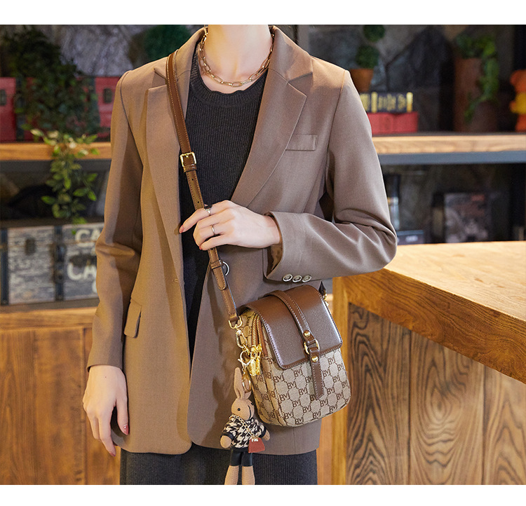 2023 Nova moderna i napredna torba Ženska modna retro dizajn mini torba za telefon Svestrana torba preko jednog ramena_voghion.com