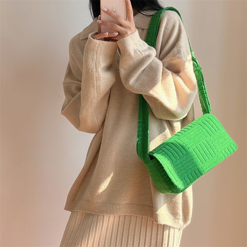 Borsa singola diagonale incrociata in velluto a coste versione coreana Instagram tracolla larga da donna 2024 nuova versatile piccola piazza_voghion.com
