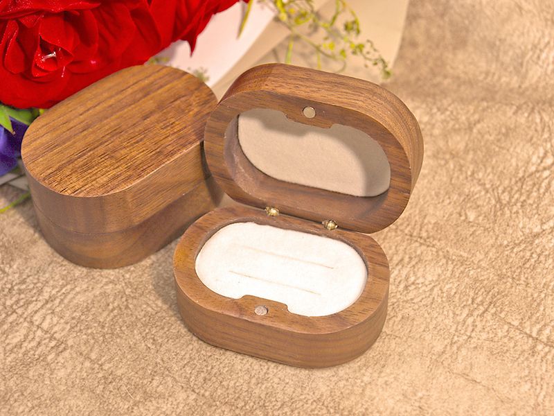 Vorschlag gravierte Holzring Lager Hochzeit Zeremonie Foto Requisiten geheime ultradünne unsichtbare Box_voghion.com