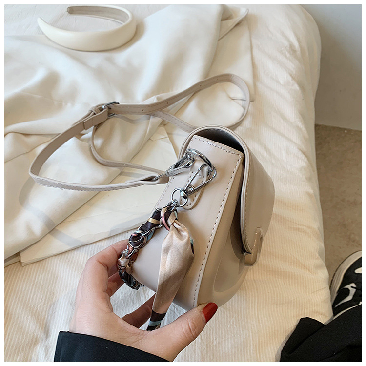 Gränsöverskridande Ny high-end mode sidenscarf kedja Liten fyrkantig väska Nischdesign Han Fan matchande Messenger-väska kvinnor_voghion.com