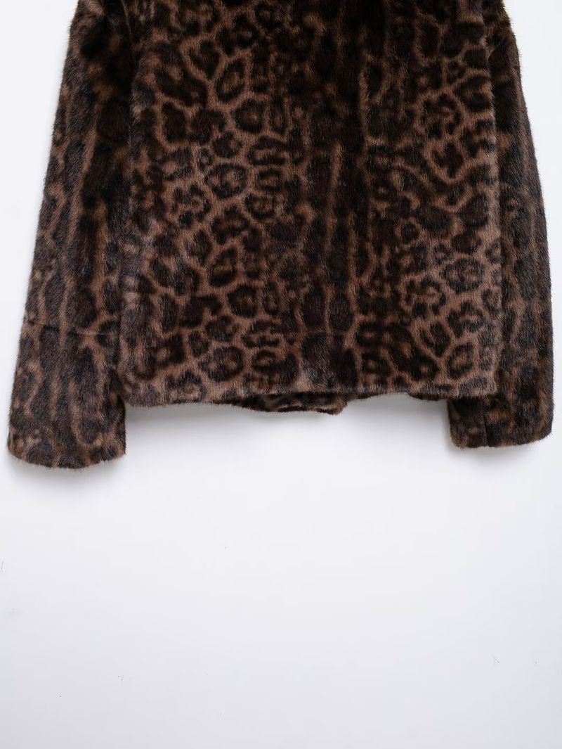 Cappotto in pelliccia sintetica con stampa leopardata - Giacca invernale corta con misto spandex (XS/S/M/L)_voghion.com
