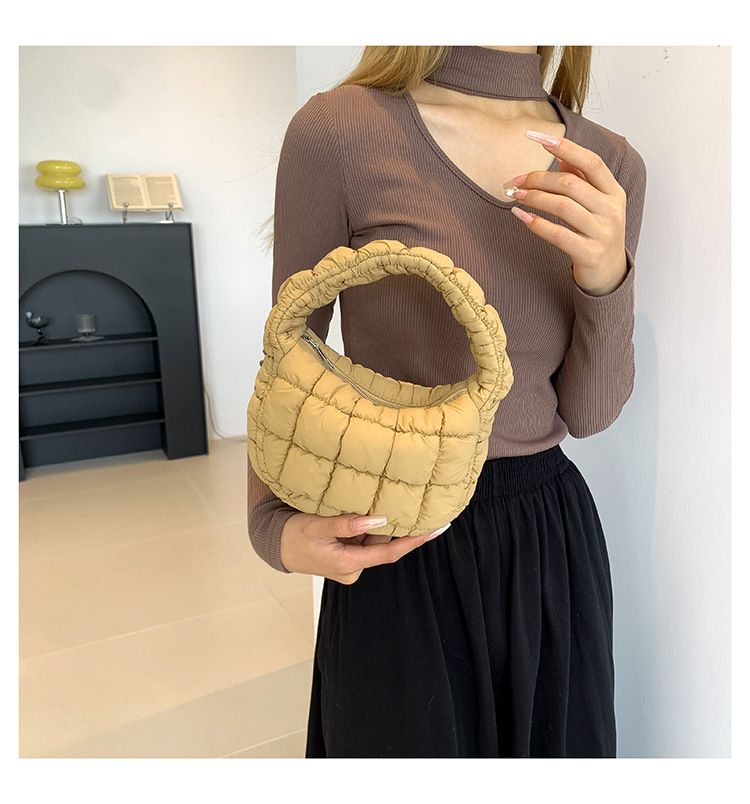 2024 Winter New Fashionable Simple Handbag for Women, Casual Handbag, Small and Trendy Commuter Bag_voghion.com