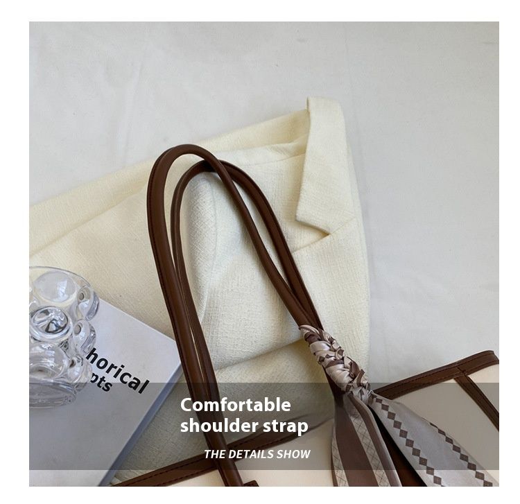 High End Minimalist Contrasting Large Bag For Women 2024 New Versatile Popular Shoulder Bag Large Capacity Commuting Tote Bag_voghion.com