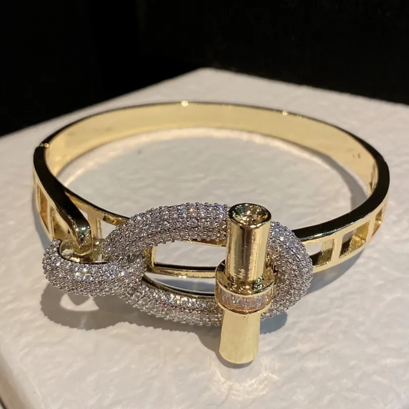 Conjunto de artesanato boutique Chain Heavy Industry: pulseira com nariz de porco, colar punk, anel, joias de designer originais._voghion.com