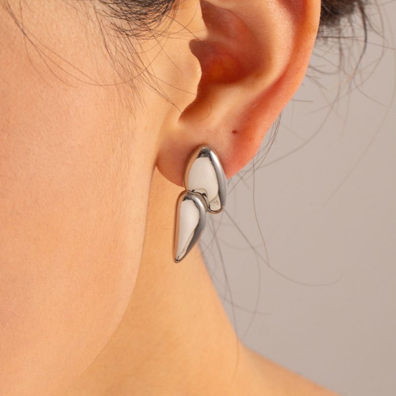 Orecchini a forma di fibbia per orecchini a forma di ravanello in acciaio inossidabile dorato alla moda, orecchini a bottone_voghion.com