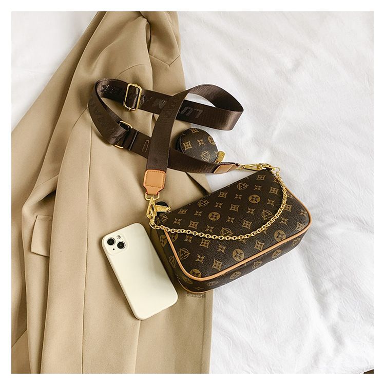 Borsa da donna 2024 nuova borsa a tracolla stampata popolare piccola quadrata versatile tracolla larga borsa da donna a spalla singola_voghion.com