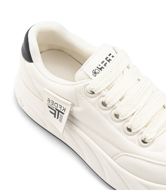 Frühling Neue Dicke Kleine Weiße für Frauen 2024 Haut freundliche Weiche Sohle Vielseitig Brot Sport und Freizeit Atmungsaktive Board_voghion.com