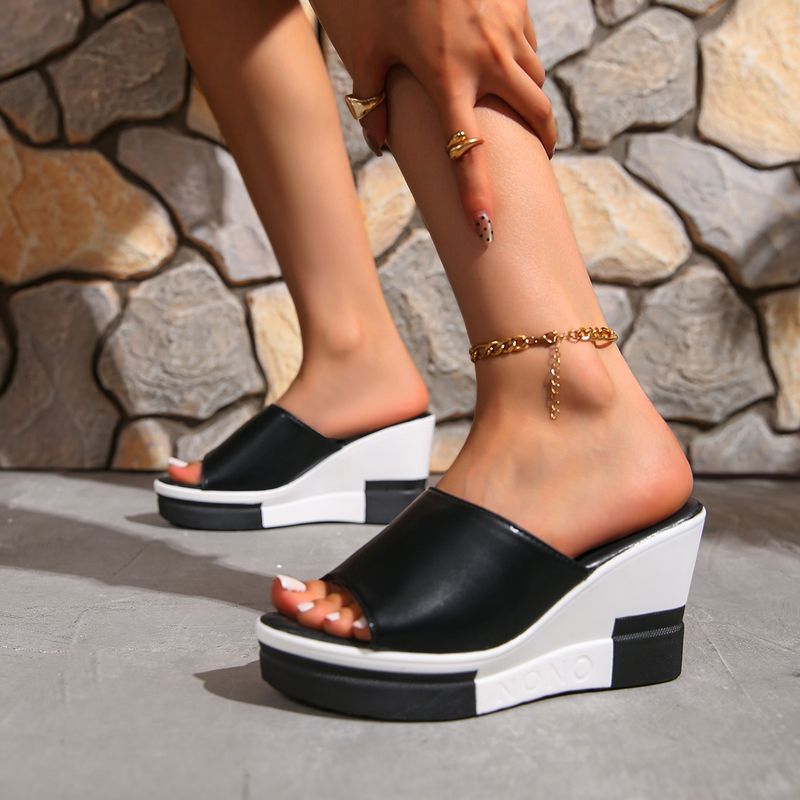 Nouvelles tongs confortables à talons hauts et semelles compensées de couleur unie_voghion.com