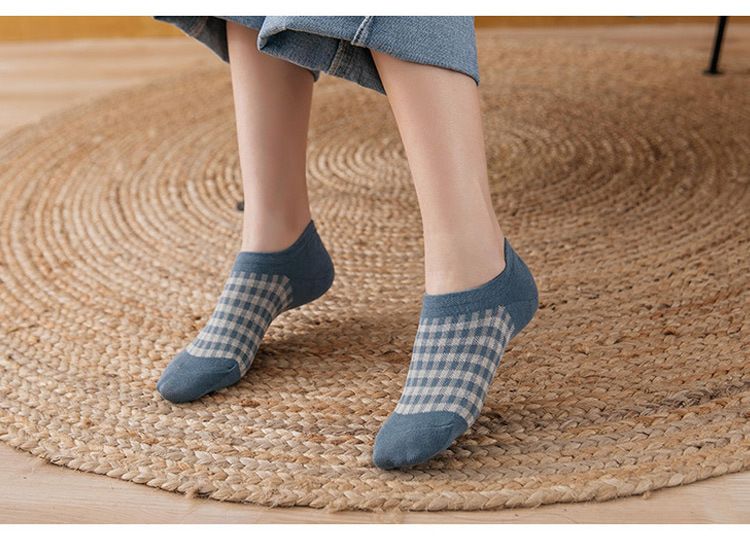 Nuovi calzini a quadri calzini da donna in cotone basso alla moda corti primavera e autunno sottili estivi invisibili in silicone antiscivolo calzini da barca_voghion.com