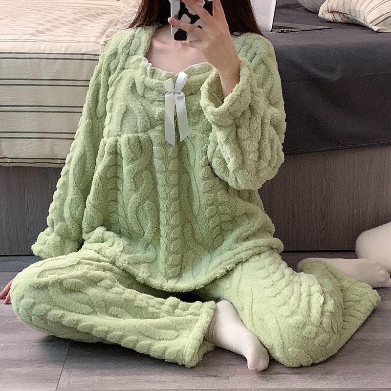 2024 Winter New Internet Celebrity Plush Simple Pajama Women's Thick Sweet Princess Style Home Furnishing Set_voghion.com