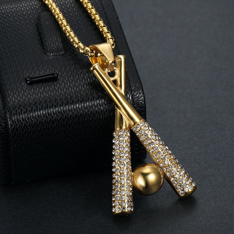 Collier créatif hip-hop en acier inoxydable avec pendentif batte de baseball et diamants_voghion.com