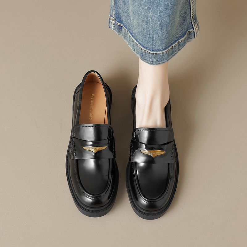 Platform Loafers Women's Autumn Retro Black One-pedal Temperament College Style Small Leather Shoes_voghion.com
