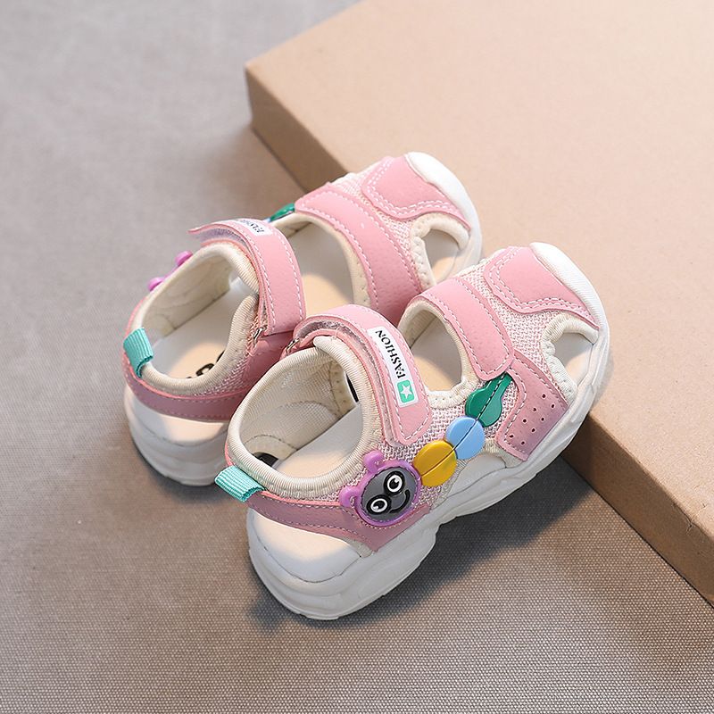 2024 Sommer Neue Cartoon Raupe Jungen Baotou Baby Sandalen Mädchen Funktionale Weiche Sohle Kinder Strand Schuhe_voghion.com