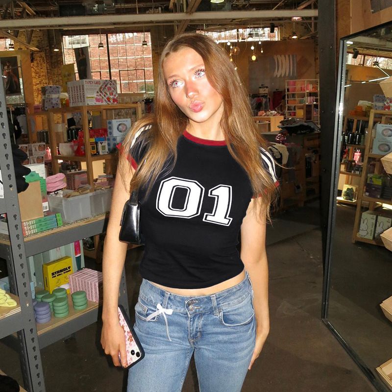 T-shirt da donna in stile retrò americano, vestibilità slim, girocollo, manica lunga, stampa a righe – Tessuto in maglia confortevole con design a blocchi di colore_voghion.com