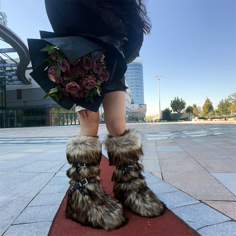 Botas de invierno con plataforma plana estilo punk para mujer, con tachuelas y piel sintética: antideslizantes, cálidas y a la moda (varios colores y tallas disponibles)._voghion.com