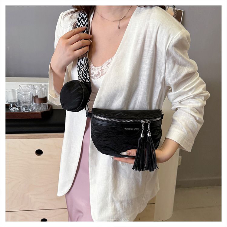 Borsa a tracolla con tracolla larga, semplice, alla moda, versatile, con tracolla larga, nuova, con nappa e lettera._voghion.com
