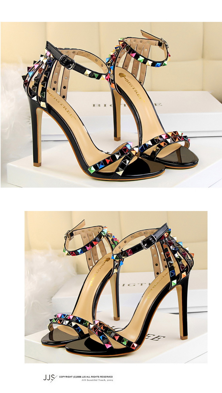Style Roman Style Damenschuhe Stiletto Super High Heel Open Toe mit hohlen farbigen Nietensandalen_voghion.com