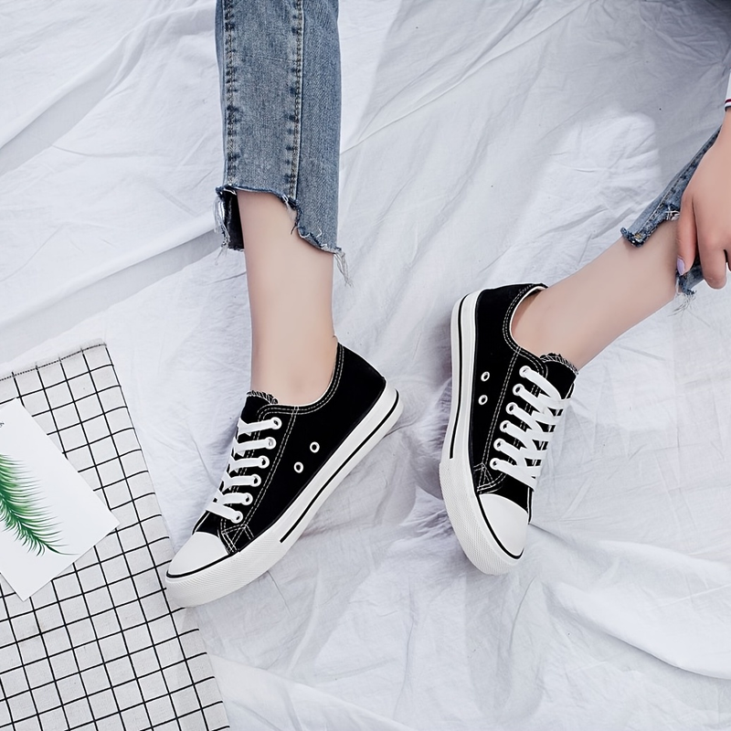 Γυναικεία κλασικά μονόχρωμα παπούτσια με κορδόνια, casual πάνινα πάνινα παπούτσια, γυναικεία υποδήματα_voghion.com