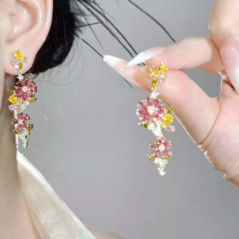 2025 Color Flash Diamond Flower Fringed Earrings Women's Light Luxury Fashion Design Butterfly Earrings_voghion.com