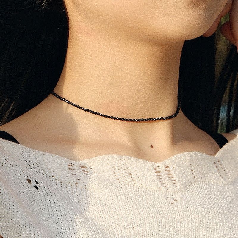 Collier ras du cou court et simple en perles noires pour femmes, bijoux de fête à la mode 2024_voghion.com