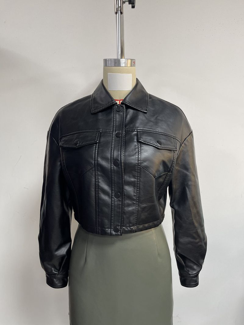 Damen-Kunstlederjacke in Übergröße – Kurzer, verkürzter Biker-Stil mit Revers, Fronttaschen, langen Ärmeln (Schwarz/Rot, 1XL-5XL)_voghion.com