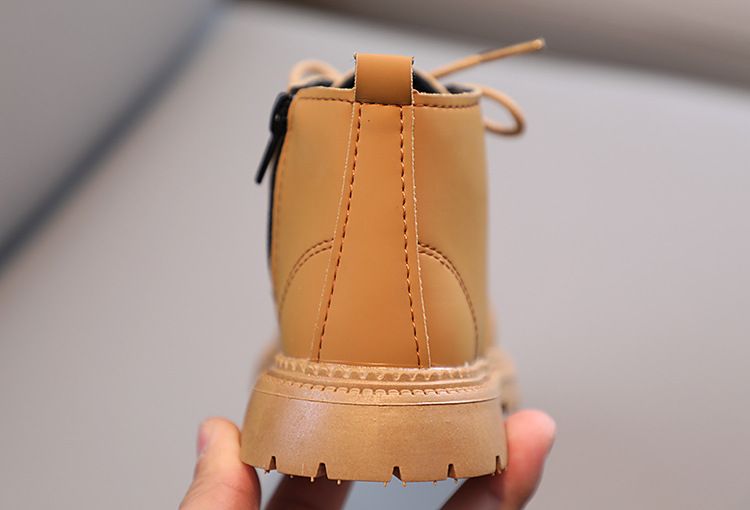 Children's autumn and winter British solid color simple short boots boys fashion Martin boots side zipper girls soft bottom single boots_voghion.com