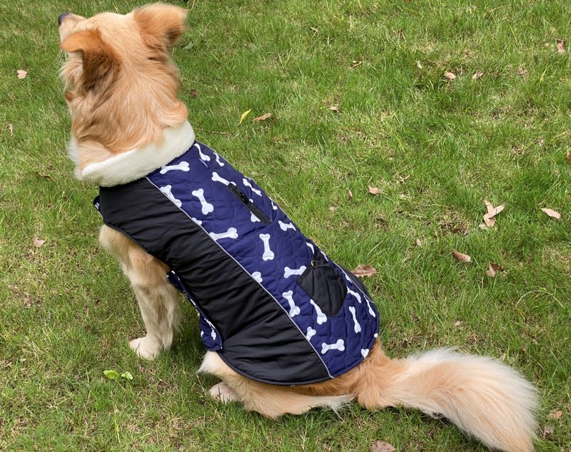 Pocket new pet clothes autumn and winter dog clothes vest cotton coat double sided wearable dog clothes coat clothing_voghion.com