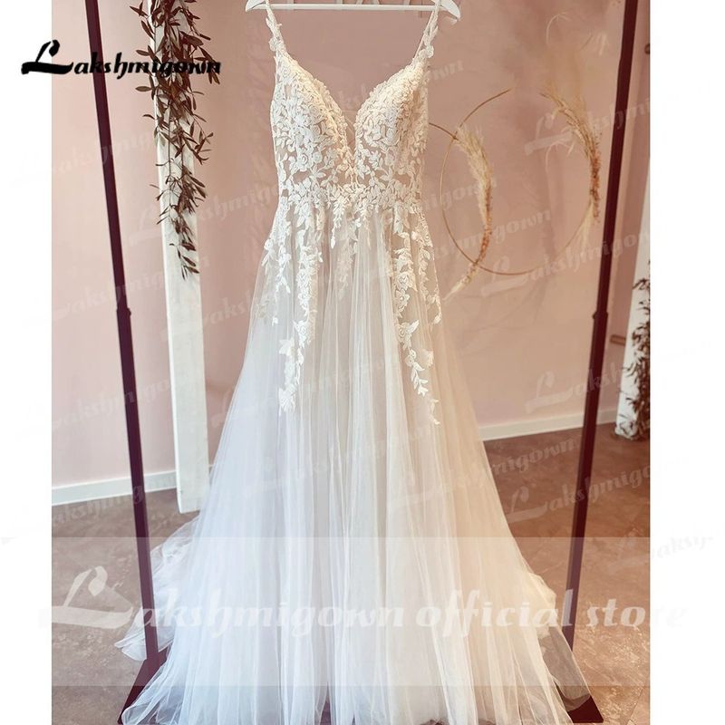 Ethereal Forest-Inspired Light Wedding Dress For Bride - Elegant Strapless A-Line Gown With Lace Detailing_voghion.com