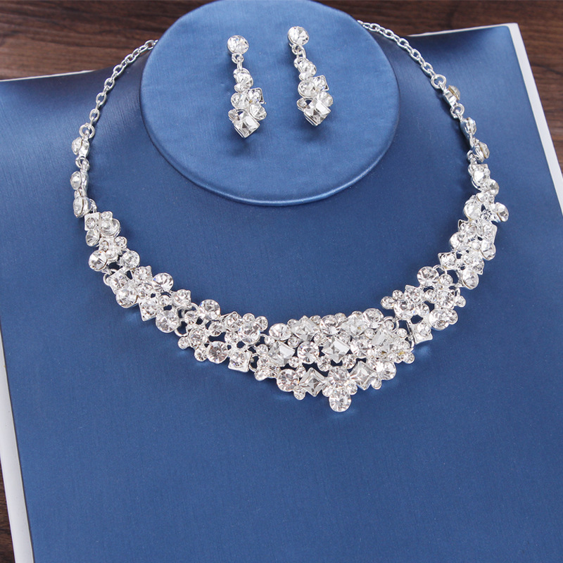Orecchini con collana a corona Set di gioielli da sposa in tre pezzi Accessori per abiti da sposa con diamanti in cristallo_voghion.com