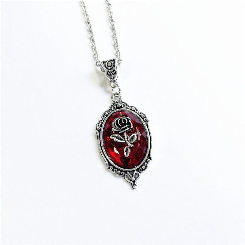 Necklaces Gothic rose sweater necklace_voghion.com