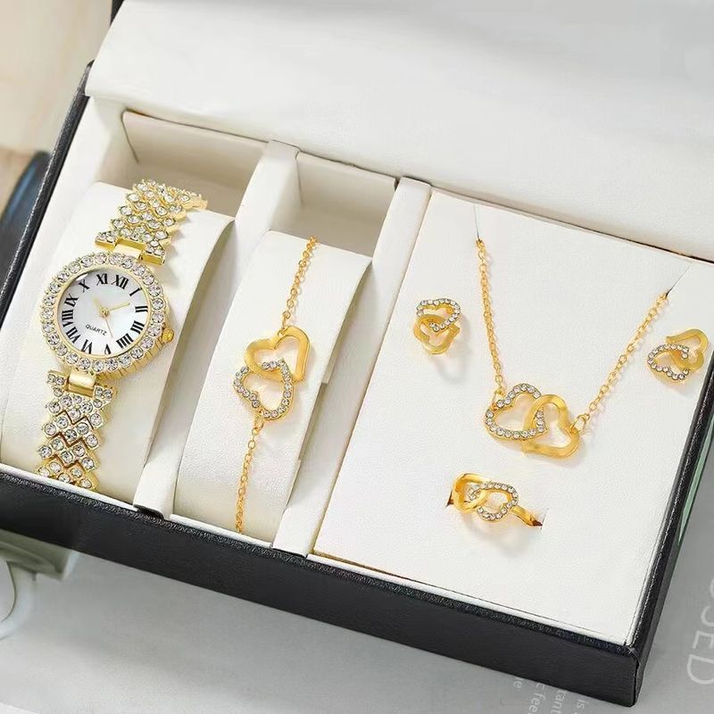 Módní dámské hodinky Quartz s perlovým pohybem Sada šperků New Love_voghion.com