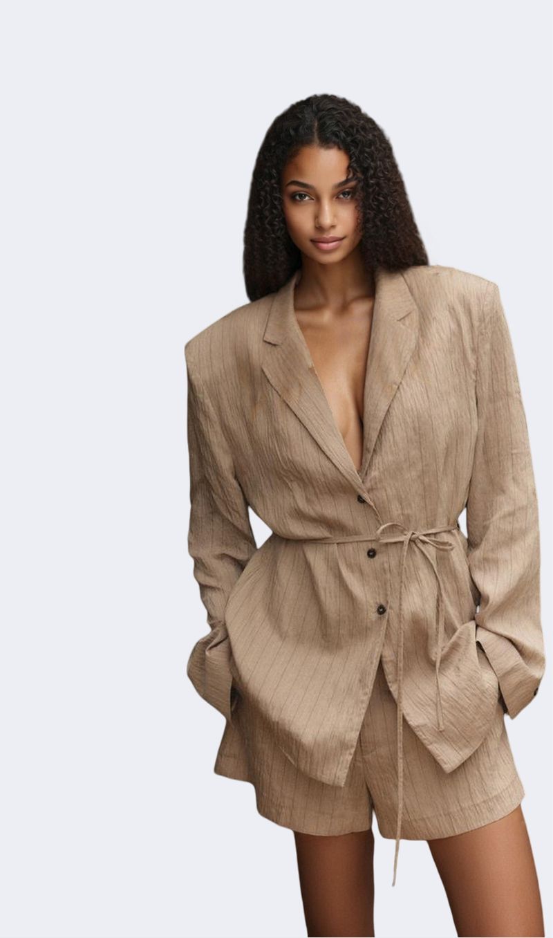 GraceChic 2025 Novo Conjunto Feminino Slim Listrado com Blazer e Shorts Curtos com Cinto de Amarrar Y13-21015_voghion.com