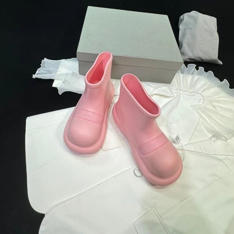 Guangzhou High Quality Star Same Style Macaron Candy Color Anti Slip Big Head Flat Bottom Short Tube Shoes Rain Boots_voghion.com