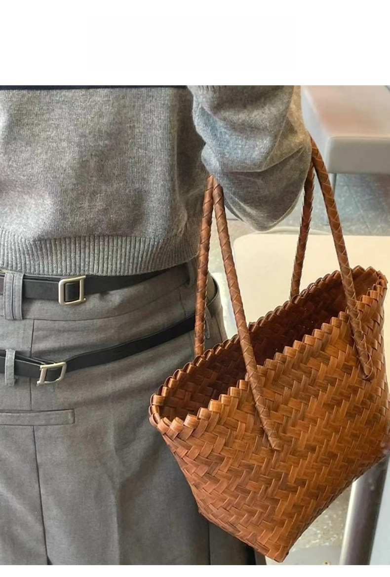 Borsa a tracolla da donna in rattan intrecciato a mano con tracolla lunga e versatile cestino intrecciato_voghion.com