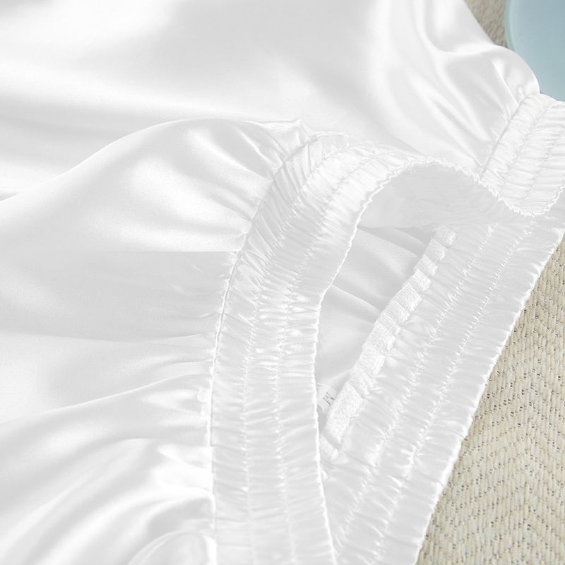 Herfst en winter nieuwe comfortabele zachte witte satijnen pyjamaset met lange mouwen en shorts voor dames, homewear_voghion.com