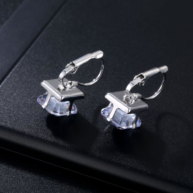 Orecchini coreani con zirconi Super Flash Gancio per l'orecchio Orecchini con zirconi alla moda con fibbia quadrata tridimensionale_voghion.com