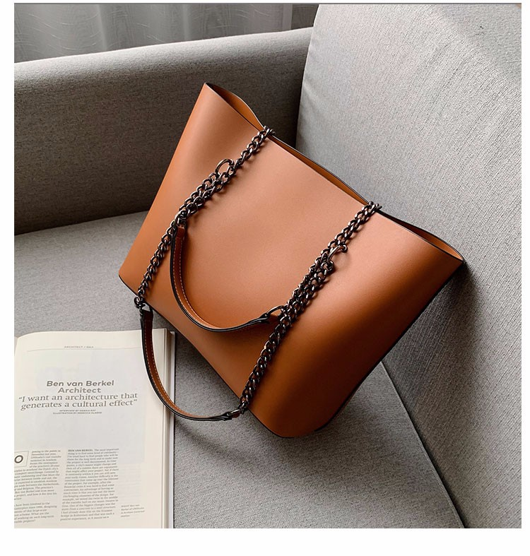 2024 Winter New Women's Bag Retro Tote Bag Simple Style Large Capacity Handheld Shoulder Bag_voghion.com