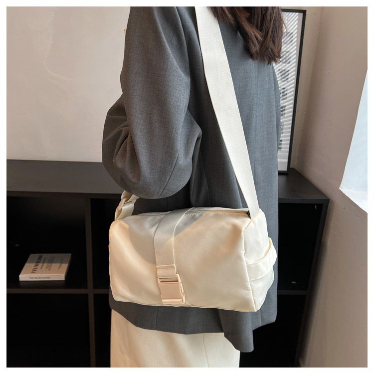 Oxford Cloth Crossbody Bag Fashionable and High-end Fitness Bag Women's Small Size Horizontal Casual Solid Color Single Shoulder Commuting Toast Bag_voghion.com